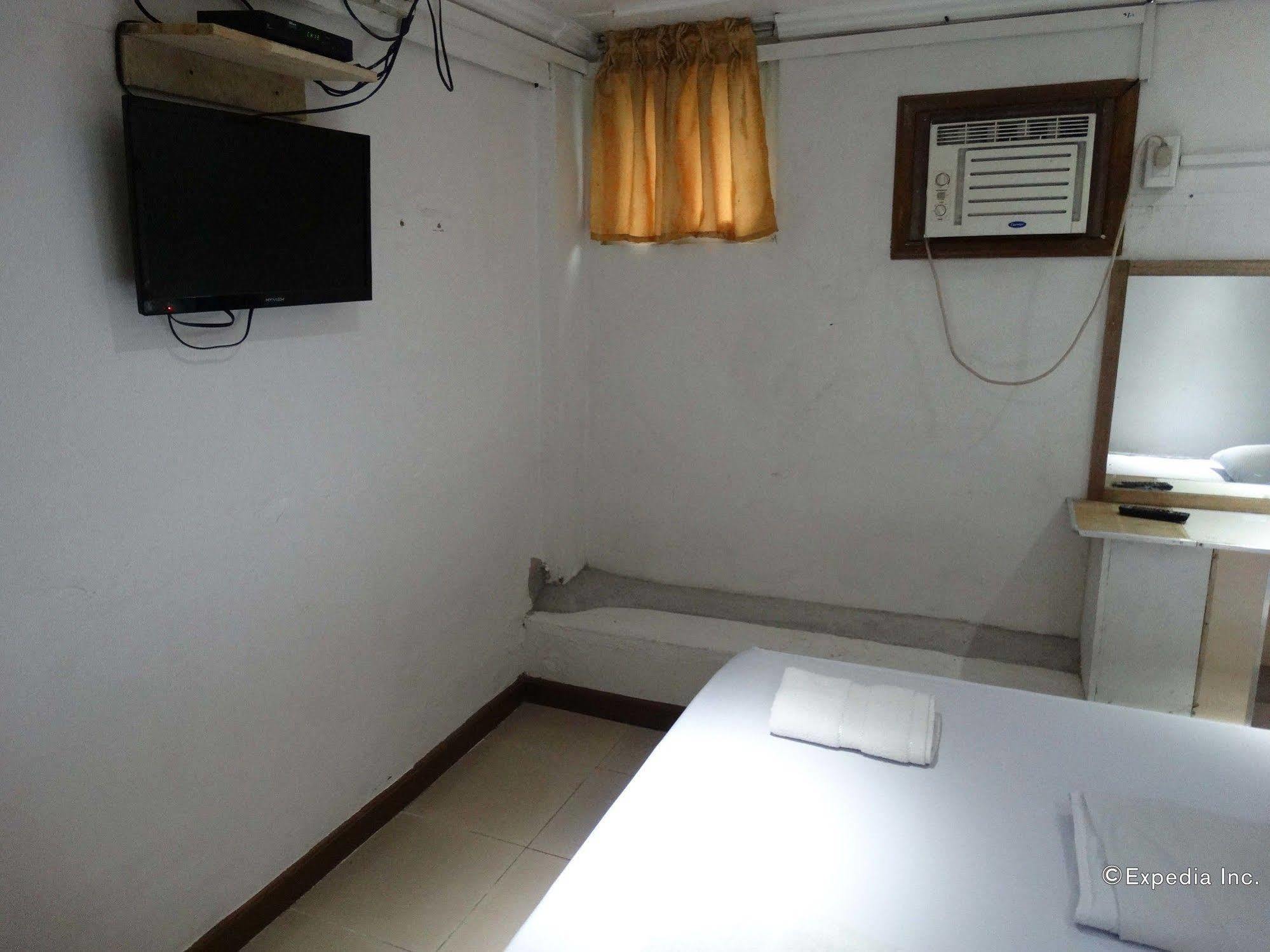 Gaius Inn Manilla Buitenkant foto